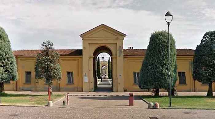 Cimitero di Piacenza ingresso