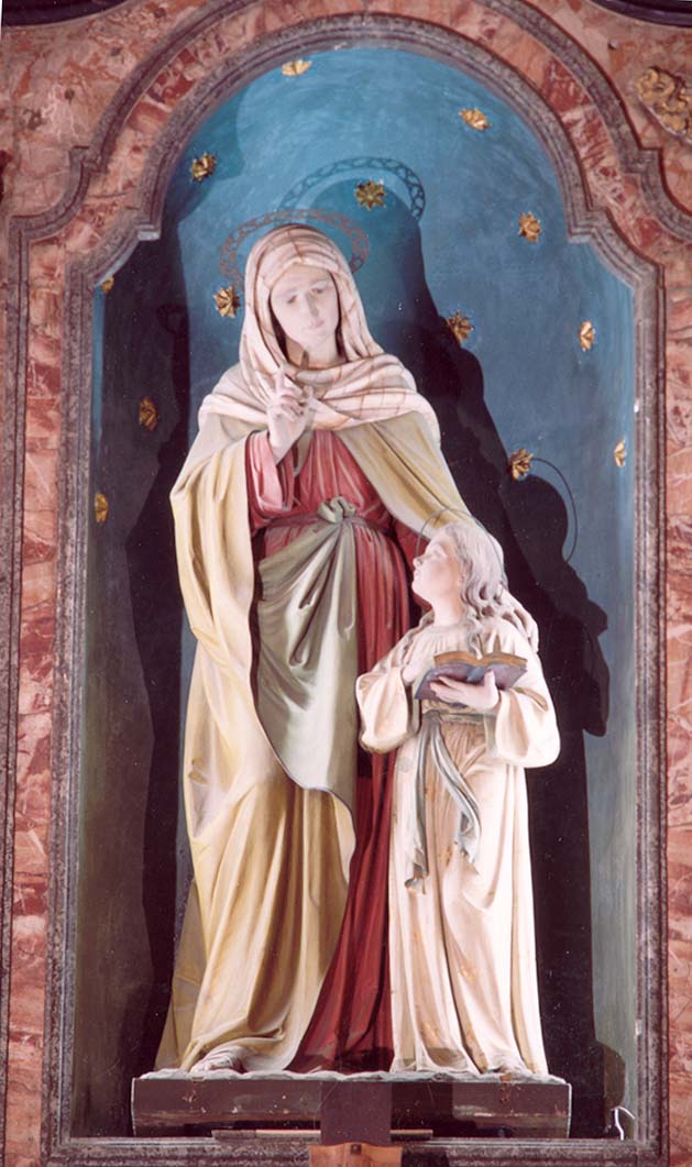 La statua di santAnna a Piacenza