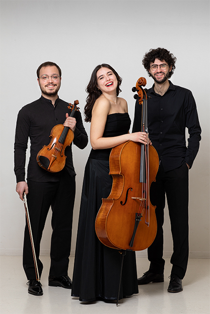 Comunicato stampa. Stagione teatrale sabato al Verdi il Trio Sheliak