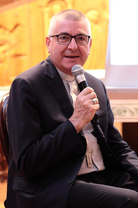 il Vescovo incontra le famiglie011Pagani