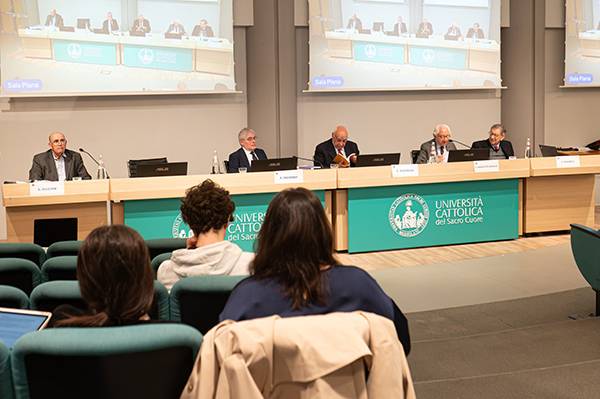 la chiesa al servizio della societa WEB 066