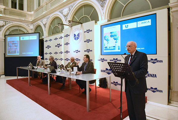 Il saluto del presidente della Banca di Piacenza Giuseppe Nenna