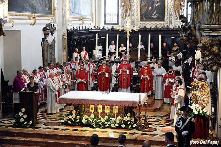 FotoDELPAPA37