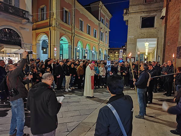 crucis