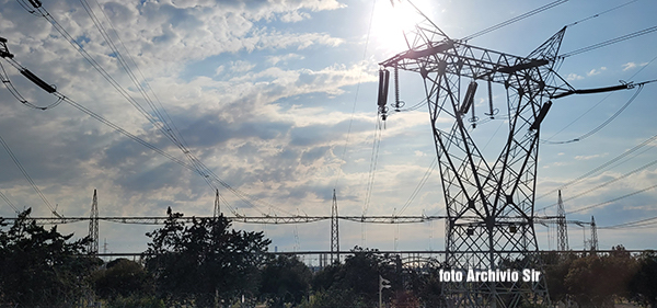 elettrodotto tralicci