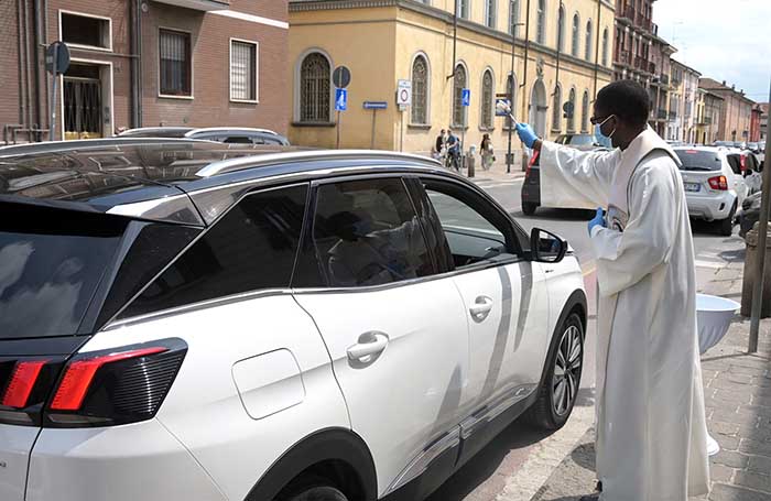 santarita 2021 benedizioni auto