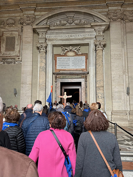 Il passaggio della Porta Santa del Rotary CLub Fiorenzuola dArda